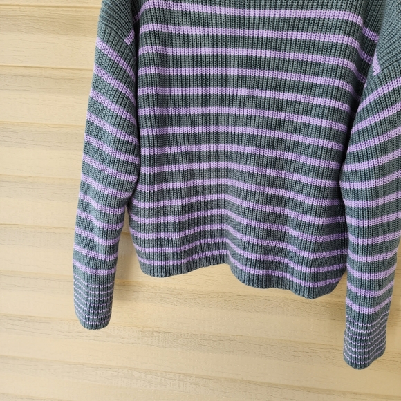 Ann Taylor striped sweater - Picture 4 of 11
